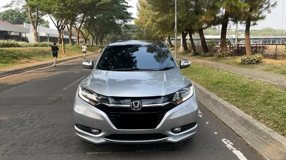 (Low Km)(CASH)HONDA HRV HR-V PRESTIGE SUNROOF 2016
