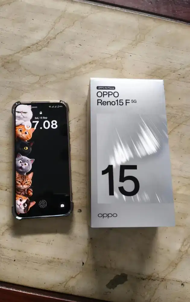 Oppo reno 15f 5G / 12GB