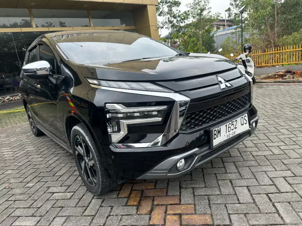 Mits New Xpander ultimate AT km low