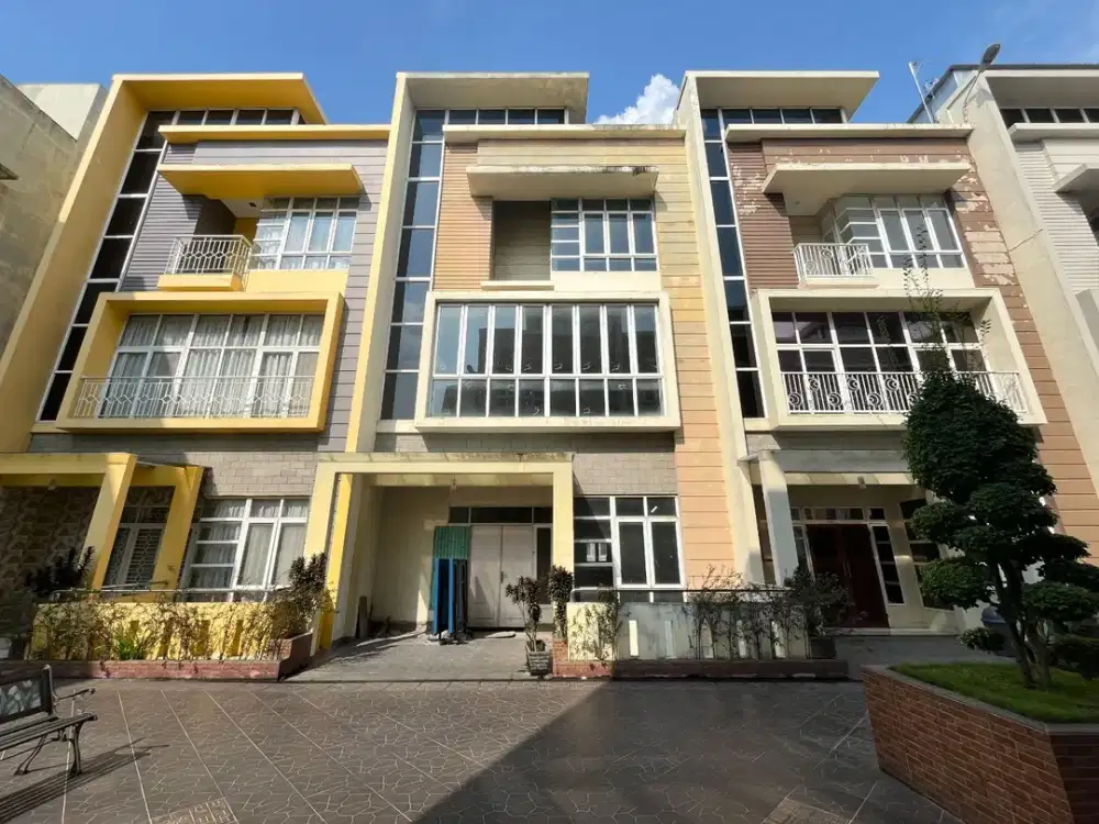 Villa di Komplek Makmur Garden ( Amir Hamzah )