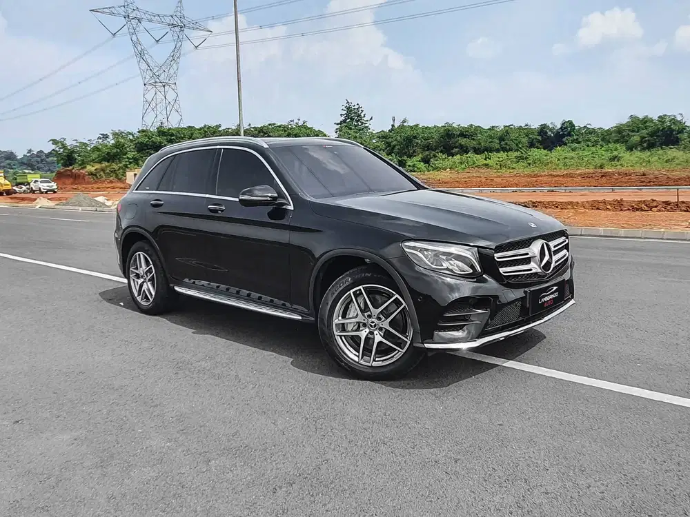 MERCEDES BENZ GLC200 AMG LINE 2.0 TURBO 2018 PANORAMIC SUNROOF HITAM