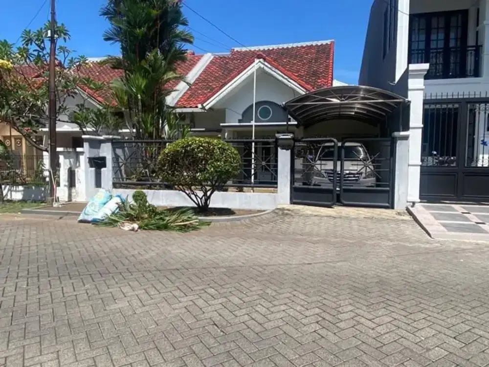 CA1112 DIJUAL RUMAH BAGUS TURUN HARGA NYAMAN SHM DI ARAYA 2 SURABAYA