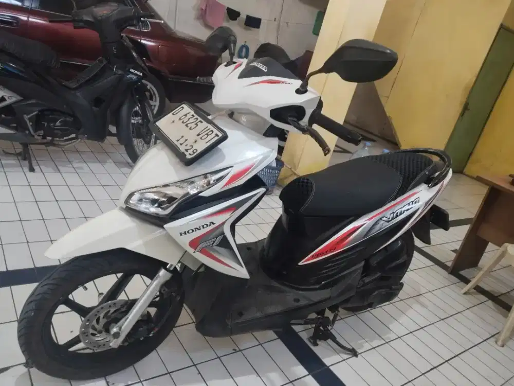 Honda Vario 110 Agnes 2014 (Pajak Isi)