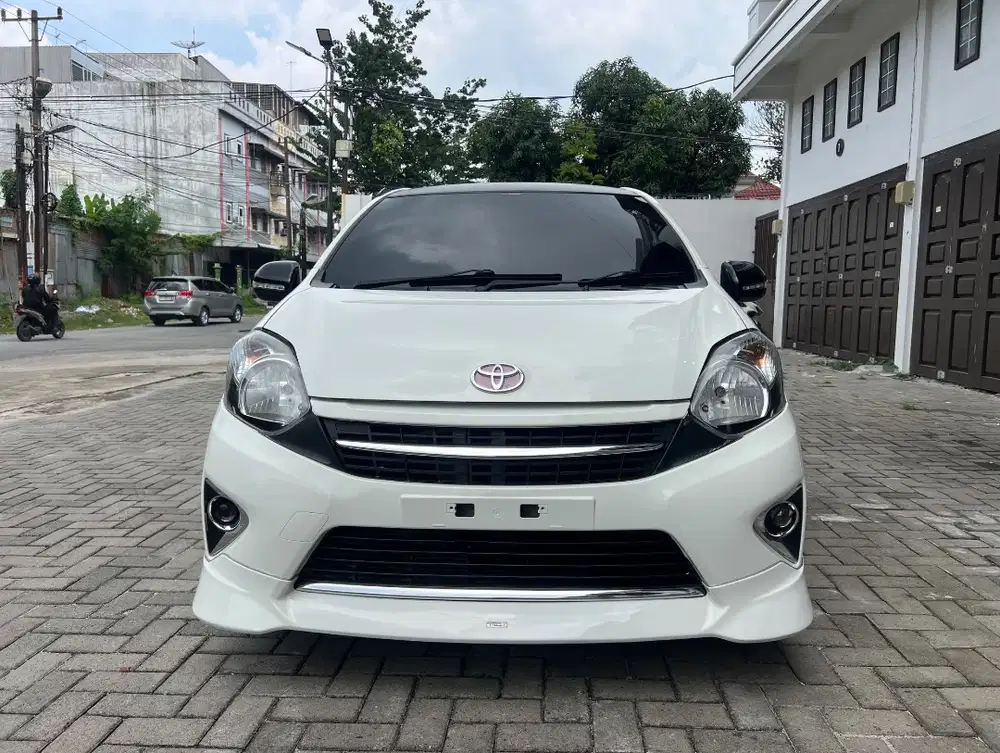 (TDP 16 JUTA!) Toyota Agya 1.0 G Manual TRD Sportivo Putih 2015
