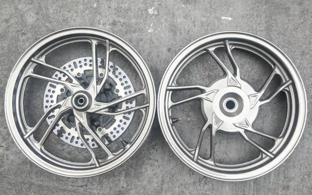 velg original vario 125/150 led new 2023