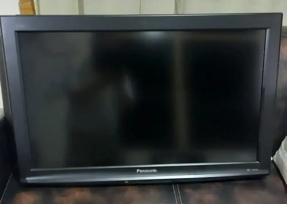 TV Panasonic LCD 32 inch TH-L32C20X