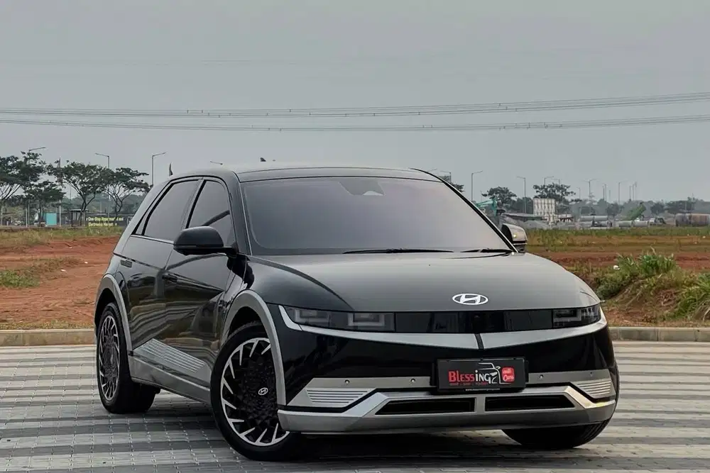 Hyundai IONIQ 5 SIGNATURE LONGE RANGER EV Sunroof AT Matic 2023 HITAM