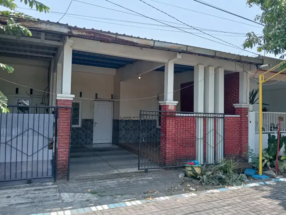 Disewakan Rumah Graha Kota Sidoarjo - Lokasi Strategis