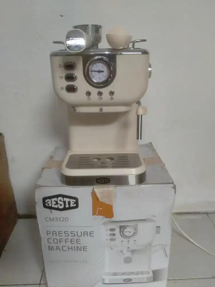 Mesin Espresso  bekas seperti baru