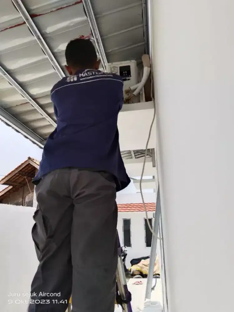 Servis AC, Mesin Cuci dan Kulkas