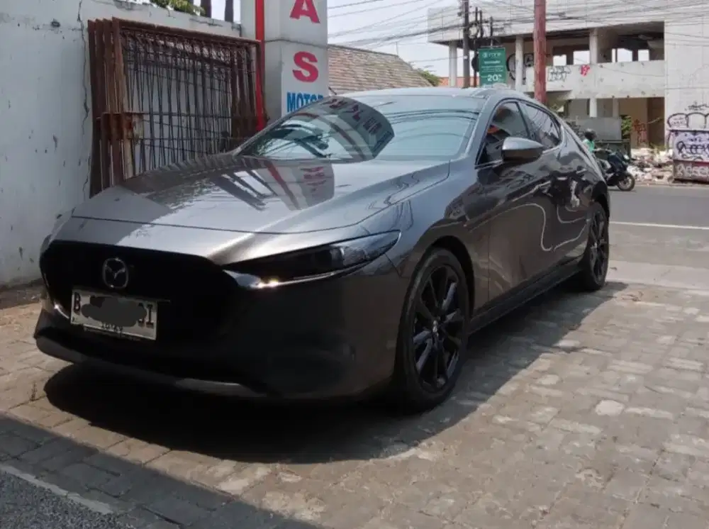 MAZDA 3 2.0L  Tangan Pertama