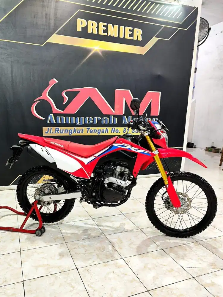 Honda CRF 150L Putih Merah Mulus Mewah Th 2022. Anugerah Motor Rungkut