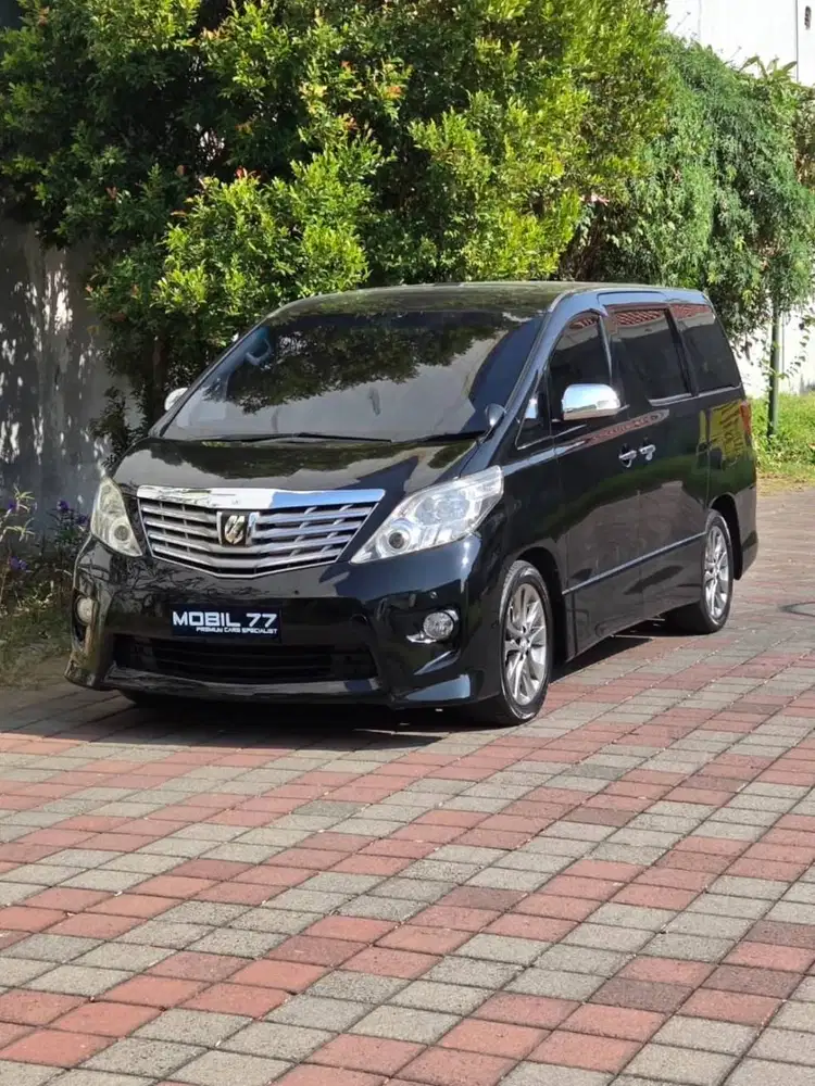 TOYOTA ALPHARD 2.4 2011