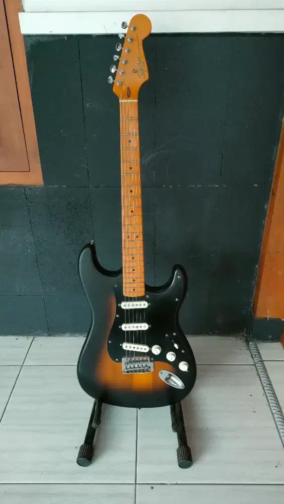 Gitar Squier Stratocaster 40th Anniversary Vintage edition