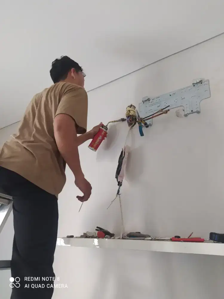 Service AC, mesin cuci & kulkas