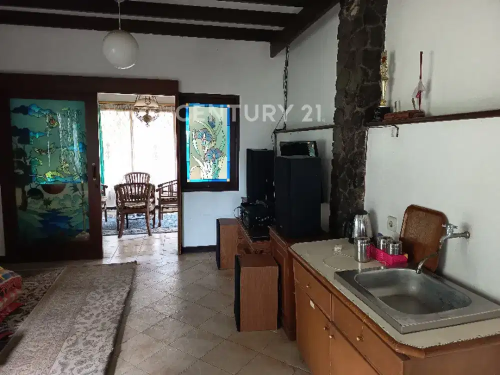 VIlla Istana Bunga Lembang Luas 500 M2 Harga Menarik