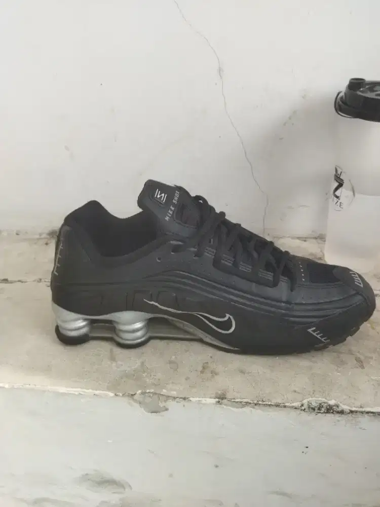 Di Jual Sepatu Nike Shox