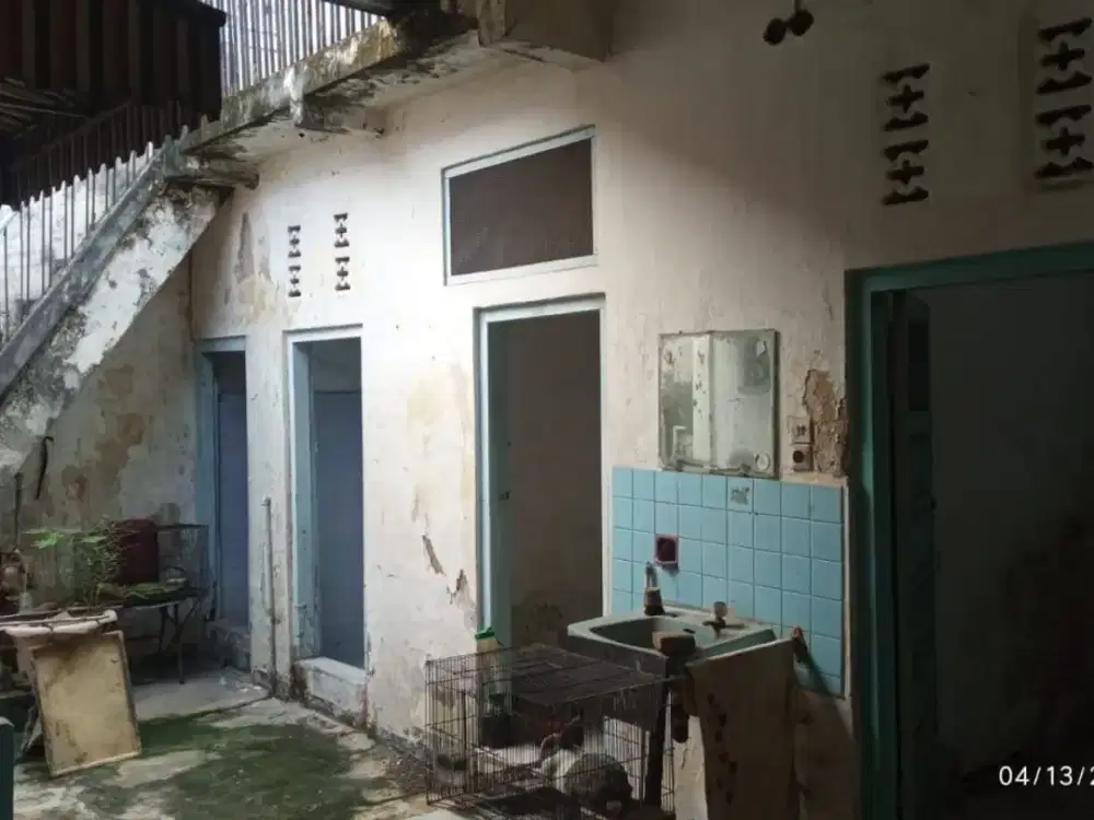 Rumah Peneleh Pusat Kota Akses motor Hitung tanah
