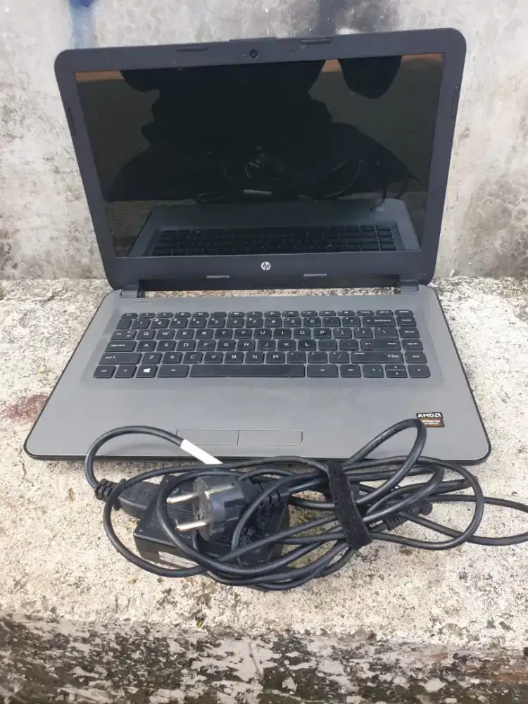 JUAL LAPTOP HP AMD