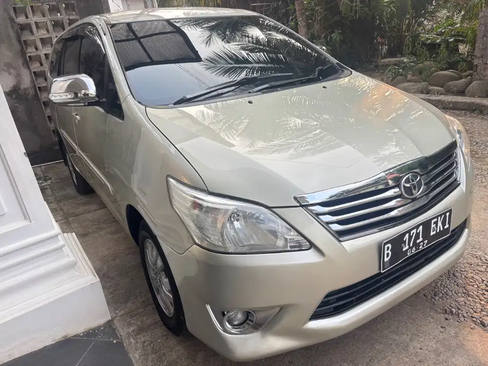 Innova tipe G km 70rb super mulus