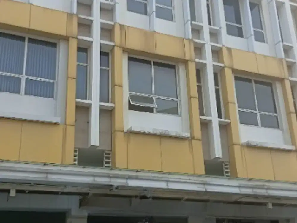 Ruko Rapih Siap Usaha Di Emerald Summarecon Bekasi