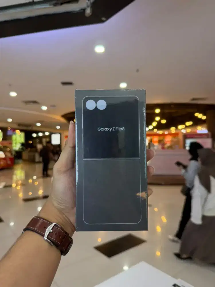 SAMSUNG GALAXY Z FLIP 8 12/256 NEW