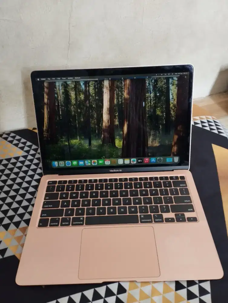 Macbook air 2020 intel core i3