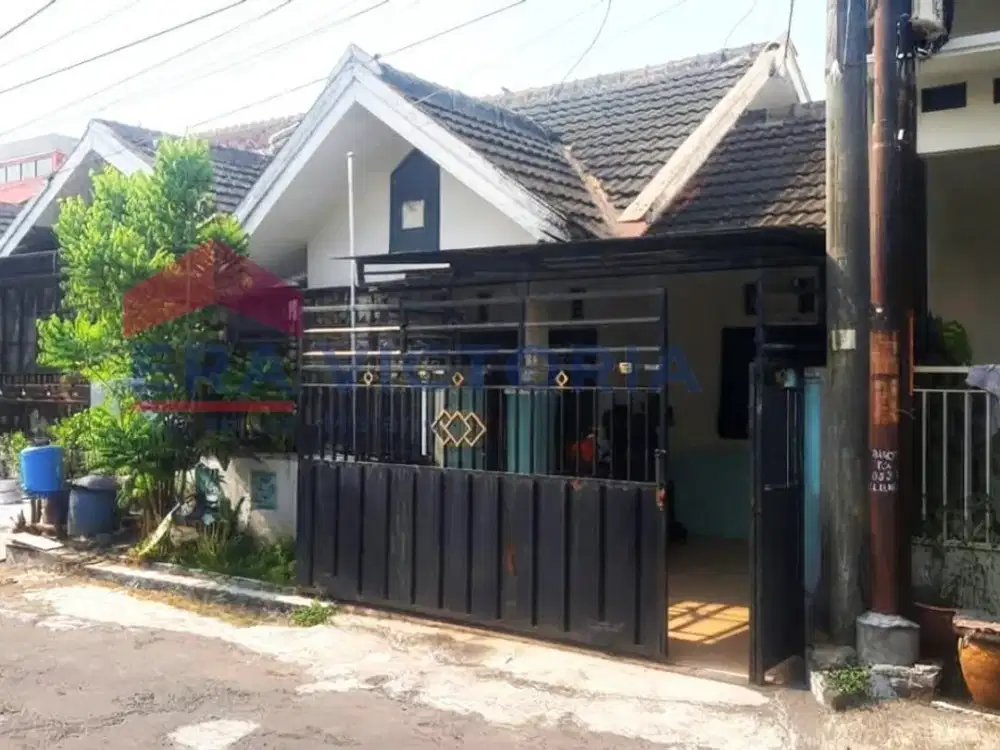 Rumah Jual Lokasi Strategis Dekat Terinal Hamid Rusdi Cocok untuk Keluarga kecil