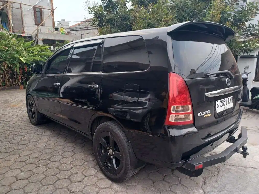 Toyota Kijang Innova 2007 Bensin