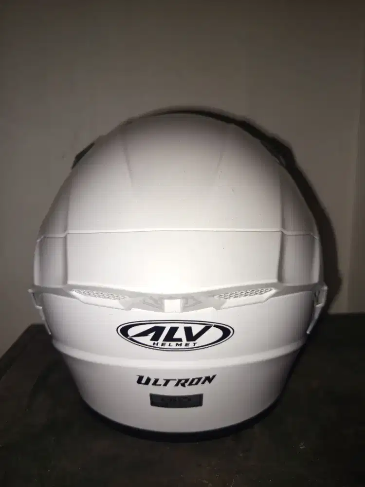 helm alv putih bersih terawat