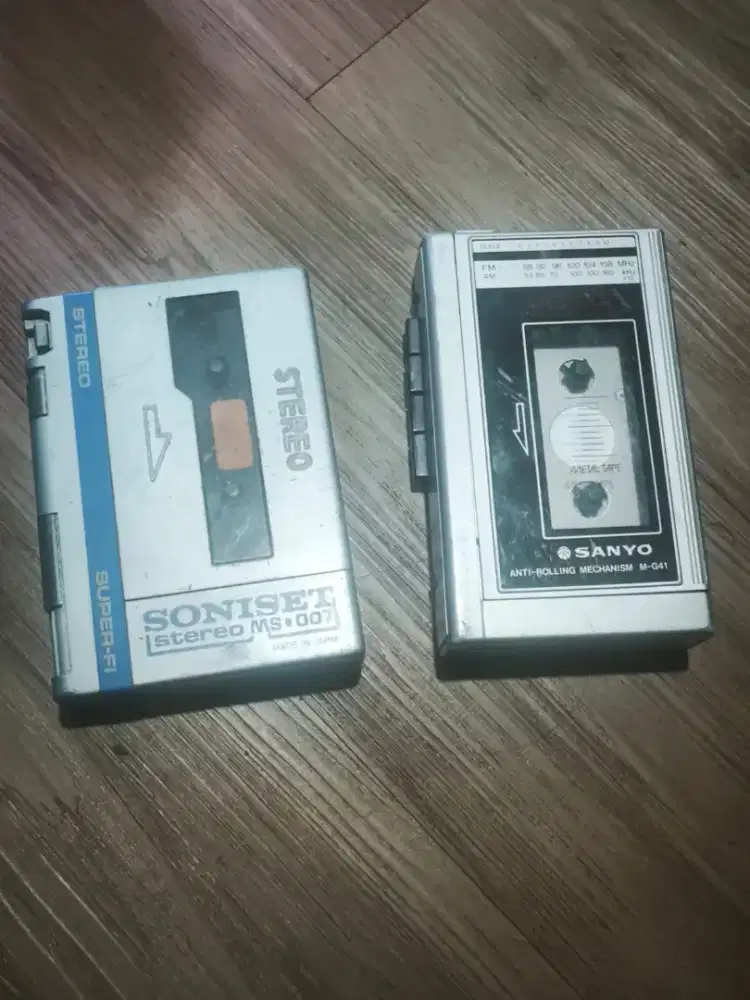 Walkman Sepaket Soniset + Sanyo