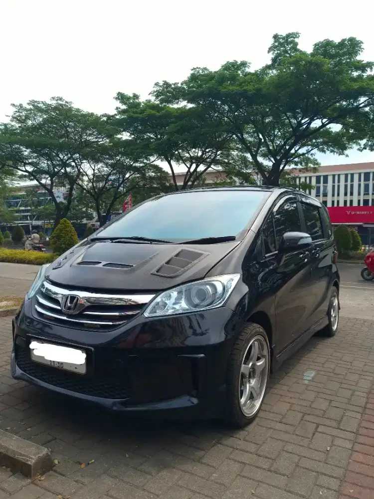 Honda Freed sd 2015