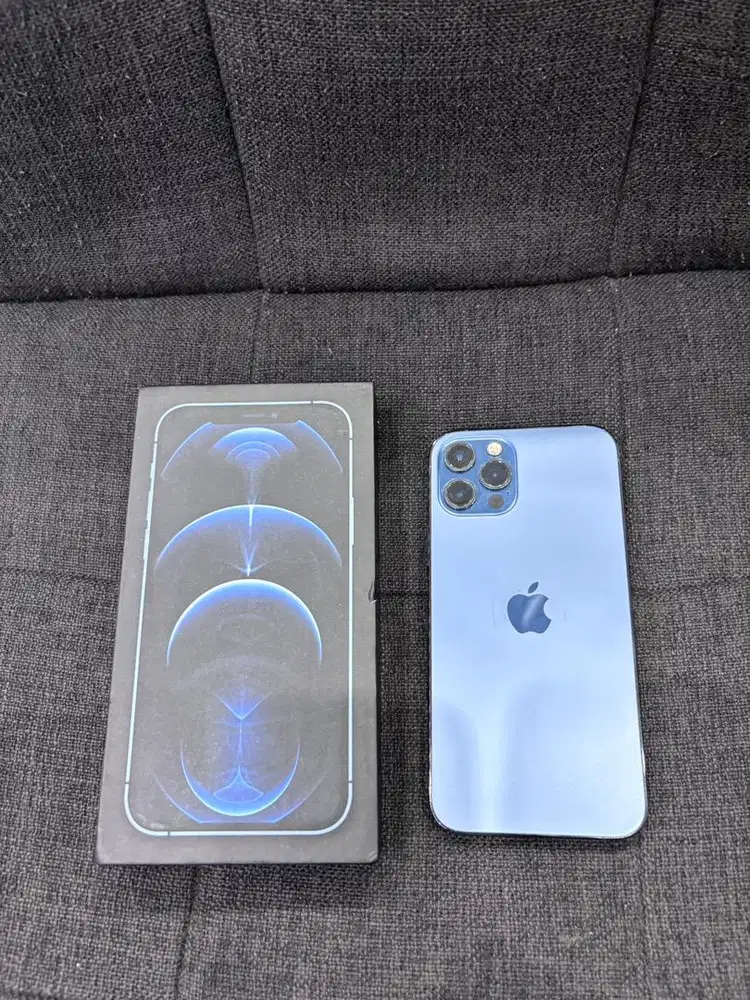 iphone 12 Pro 256GB All Operator Like new Fullset Nominus