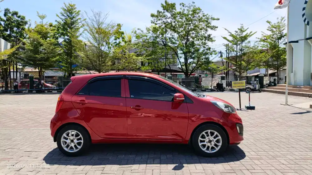 KIA PICANTO 2012 ( metik)