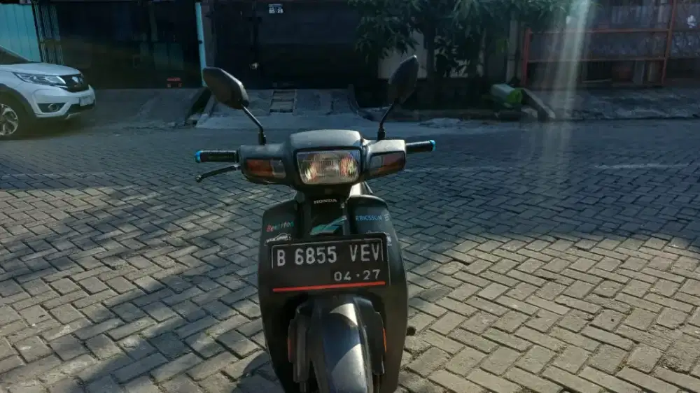 JUAL CEPAT SEPEDA MOTOR HONDA ASTREA GRAND