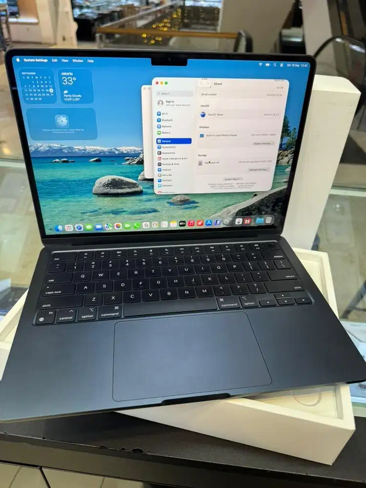 Macbook Air M2 13inch 16/256GB Midnight Garansi iBox 18/09/27