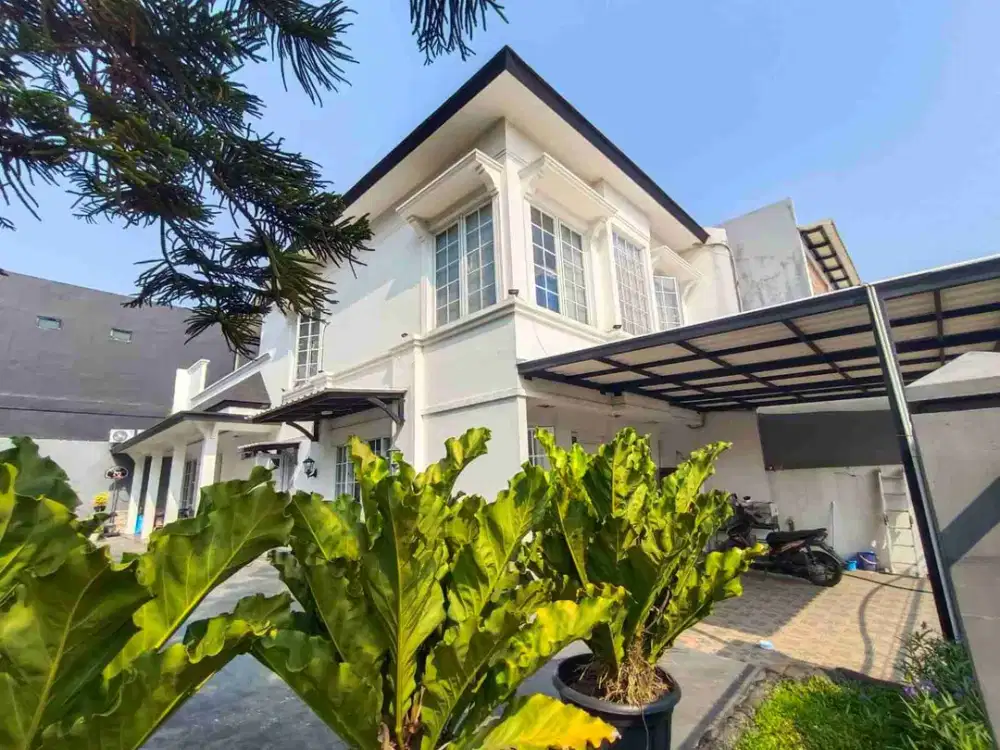 Dijual Rumah Halaman Luas di Serpong Regensi Melati Mas