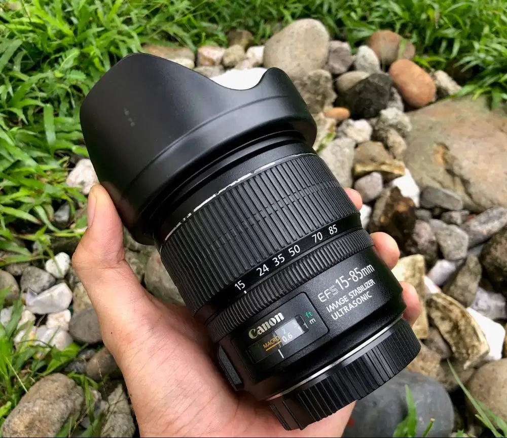 Lensa Canon 15-85mm IS USM Mulus Normal