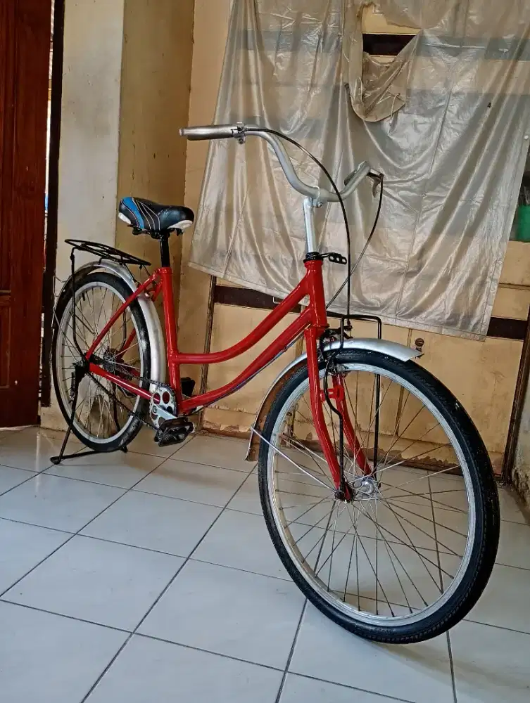 Sepeda cewek ukuran 24 udah gk di pake
