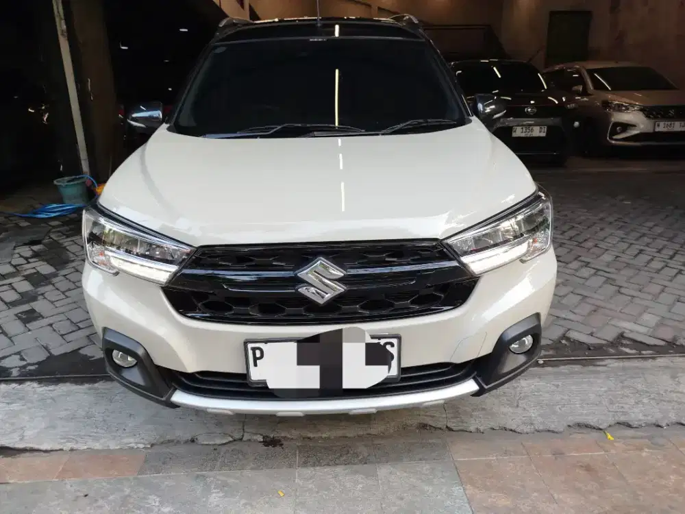 Suzuki XL 7 Alpha two tone hybrid AT 2026