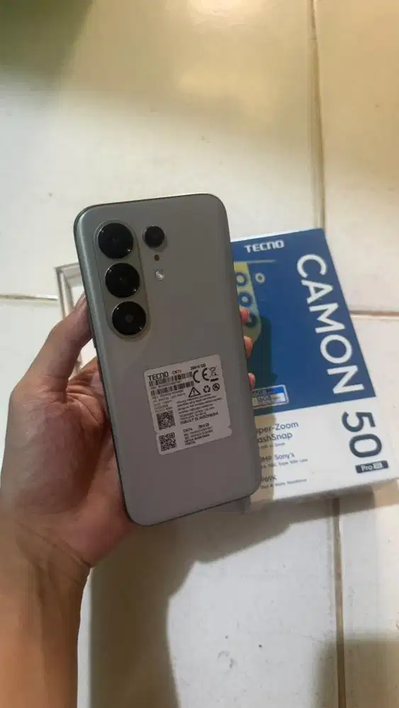 Tecno Camon 50 Pro 8/256 like new fullset
