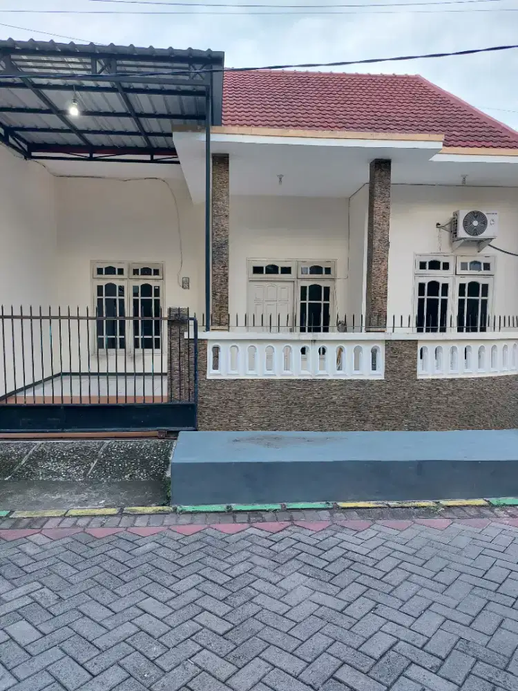 Dikontrakkan Perumahan Bangkingan IX Blok Xi no 30 Surabaya