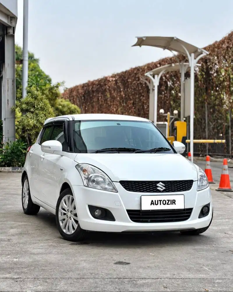 Suzuki Swift GX Manual Putih 2013 Antik Low KM Murmer Bu Simpanan Baru