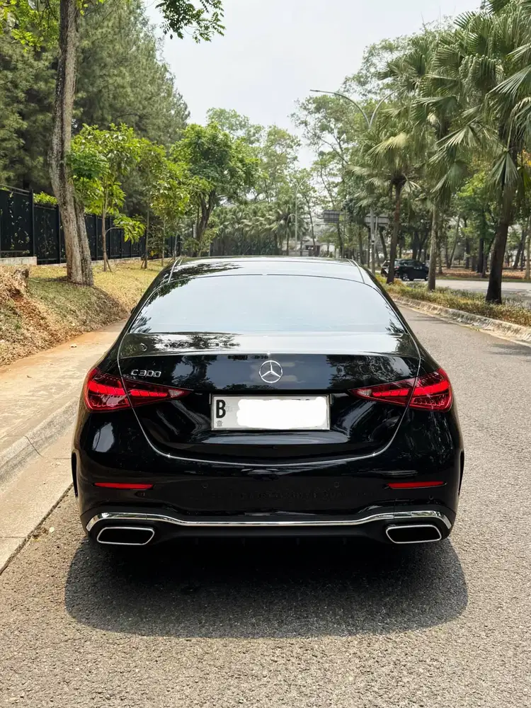 [Km19RB] Mercedes Benz C300 AMG 2023 Hitam