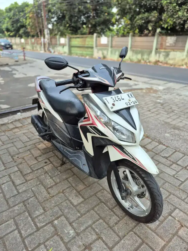 Dijual Honda Vario karbu tahun 2012 surat lengkap