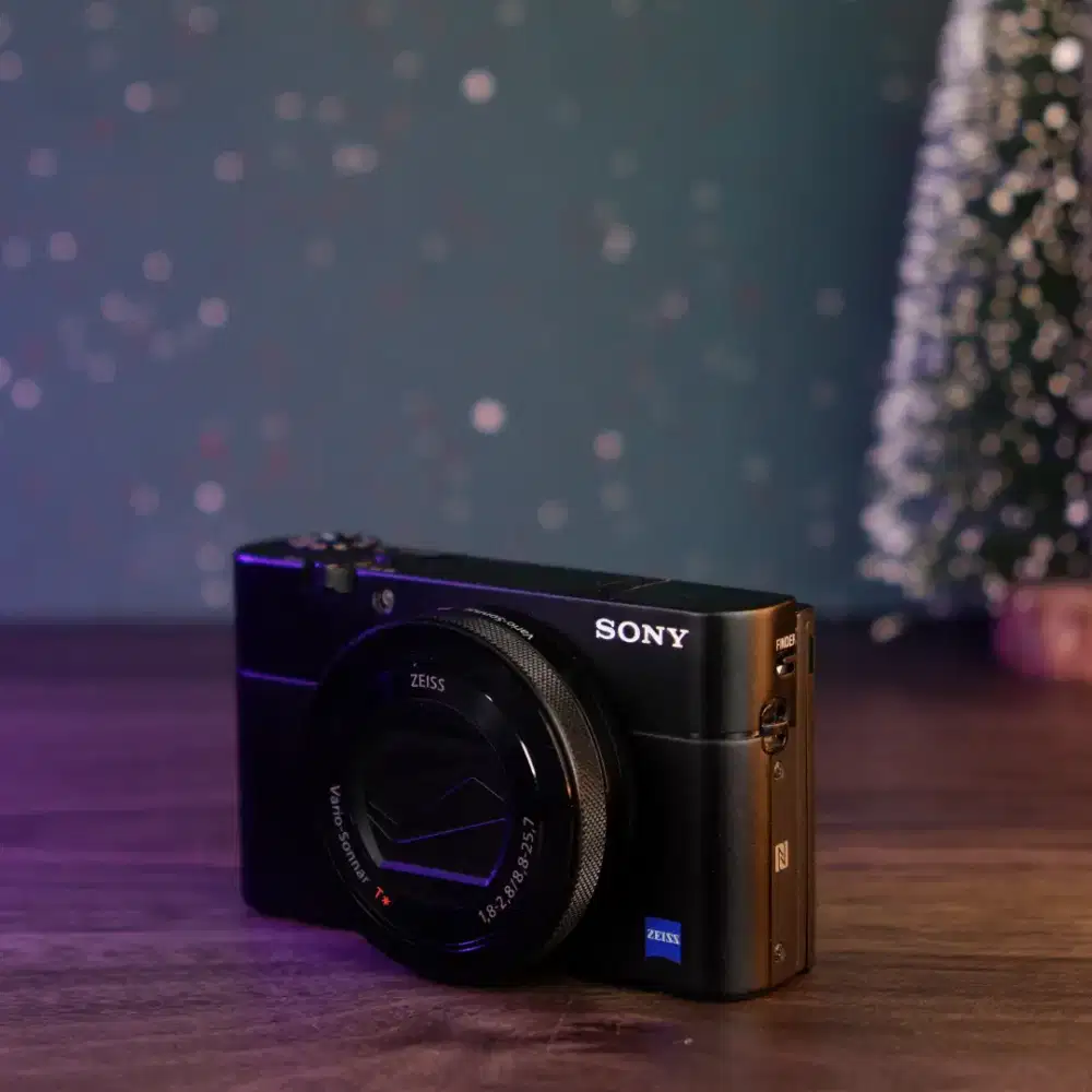 Sony RX100 V Compact Efisien/Sony RX100 Mark 5