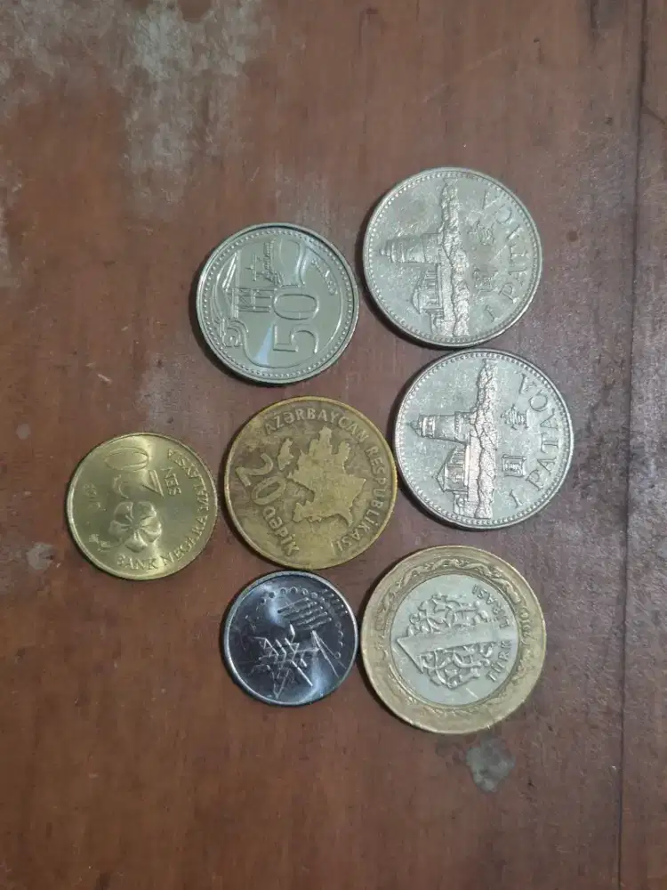 Koleksi koin dari berbagai negara malay, azerbaijan, macau, SG, turki
