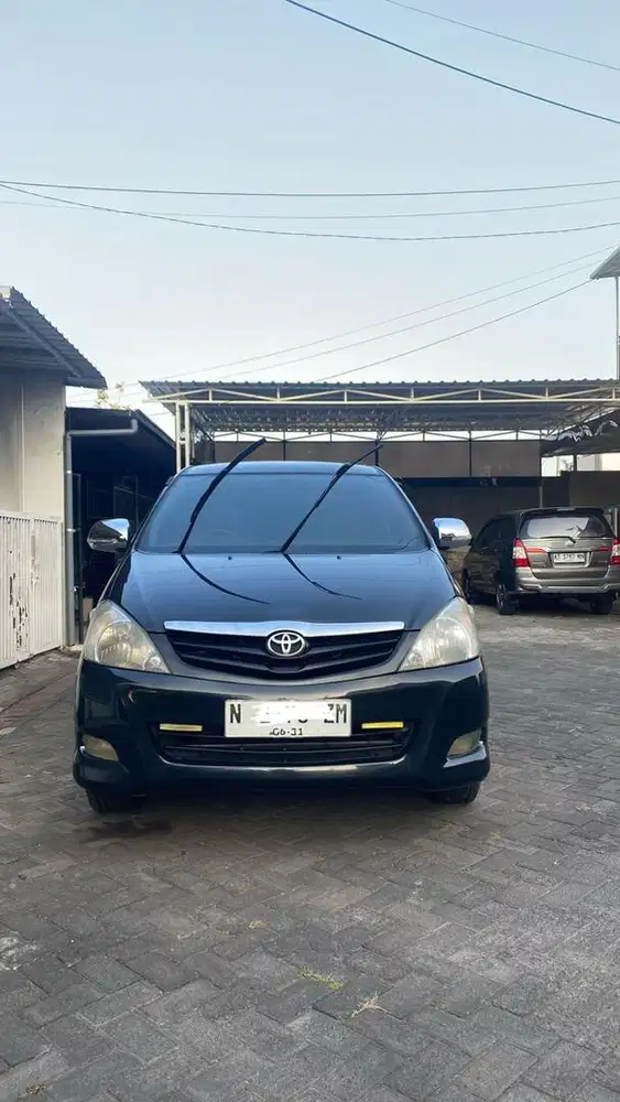 Innova diesel G AT hitam pajak baru siap pakai