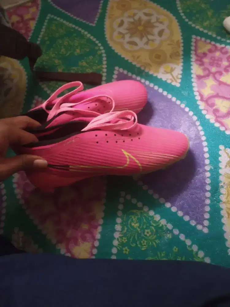 di jual sepatu bola