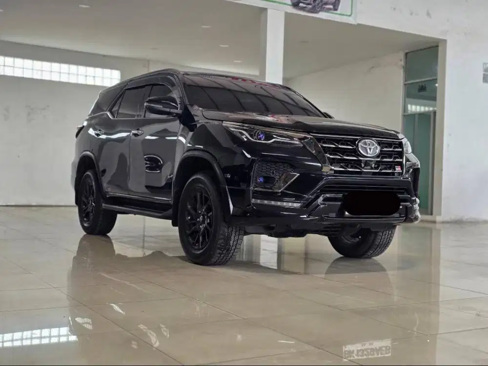 Toyota Fortuner 2.8 VRZ GR Sport Diesel AT Matic 2023